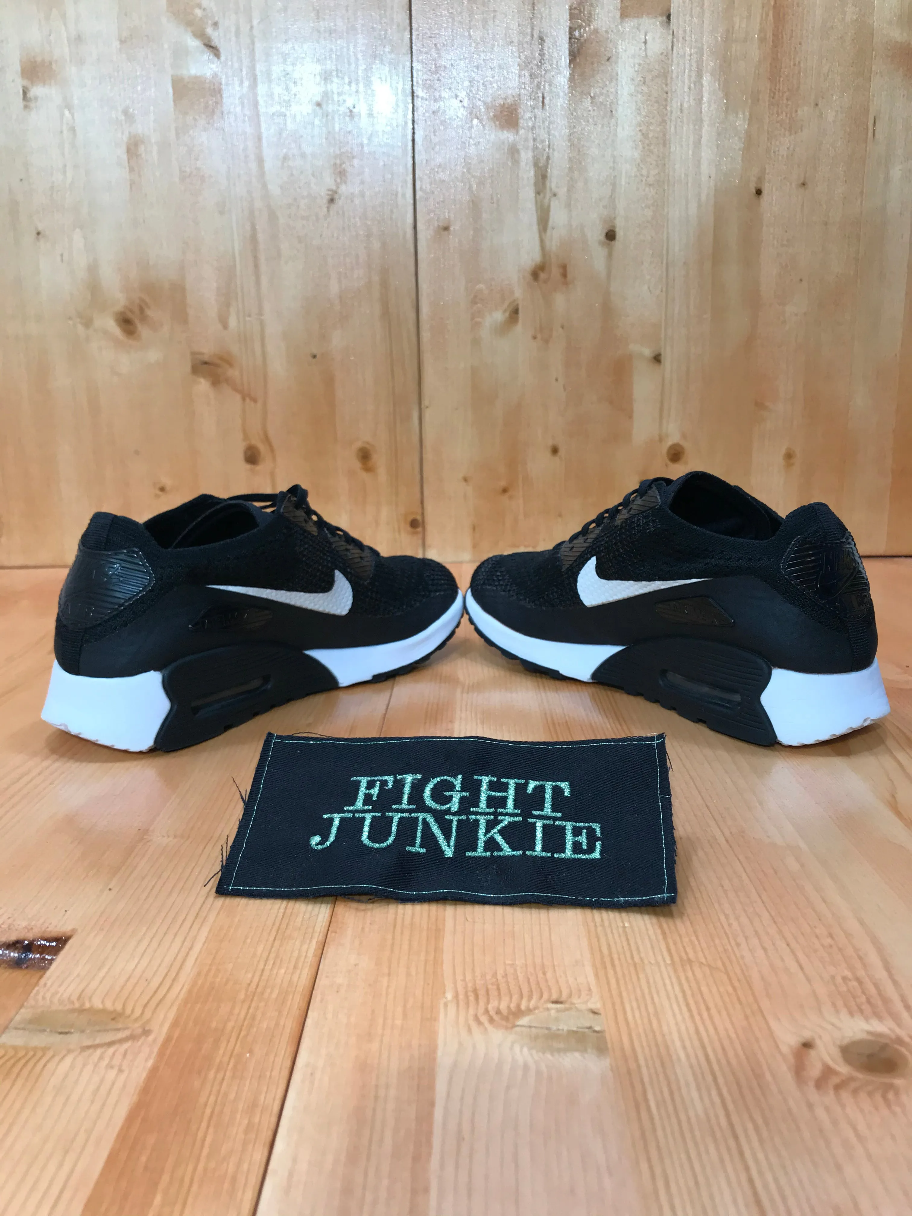 NIKE AIR MAX 90 ULTRA 2.0 FLYKNIT Women Size 7.5 Shoes Sneakers